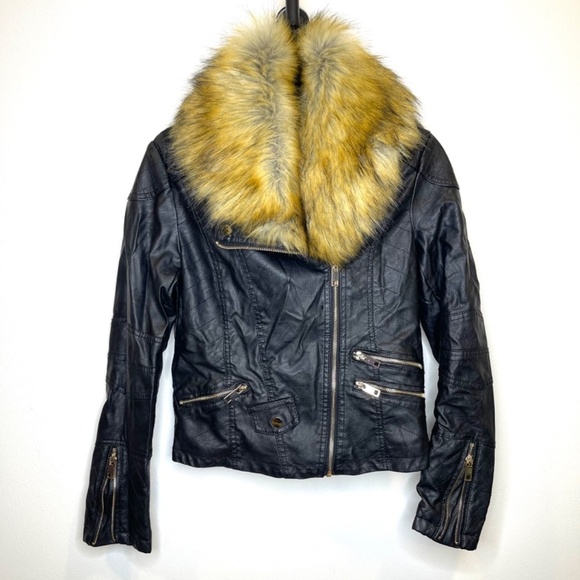 AKIRA Faux Fur Tan Collared Black Leather Moto Jacket Size Medium - Picture 4 of 13